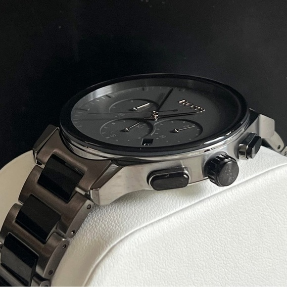 HB1513814 - Hugo Boss Men’s Peak Chronograph Watch - Picture 6 of 13